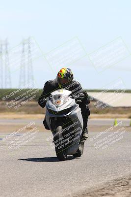 media/Aug-03-2025-TrackDaz (Sun) [[bf4a71acf9]]/A Group/12pm (Wheelie Bump)/